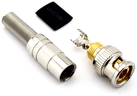 RG-6 koax kábelre csavarozható vagy forrasztható BNC dugó.