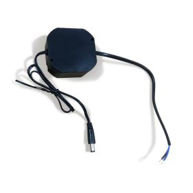 Tápegység kamerákhoz és kaputelefonokhoz. 12 V 1,5 A. DC SD-1812   Tápegység kamerákhoz és kaputelefonokhoz. 12 V 1,5 A. DC SD-1812